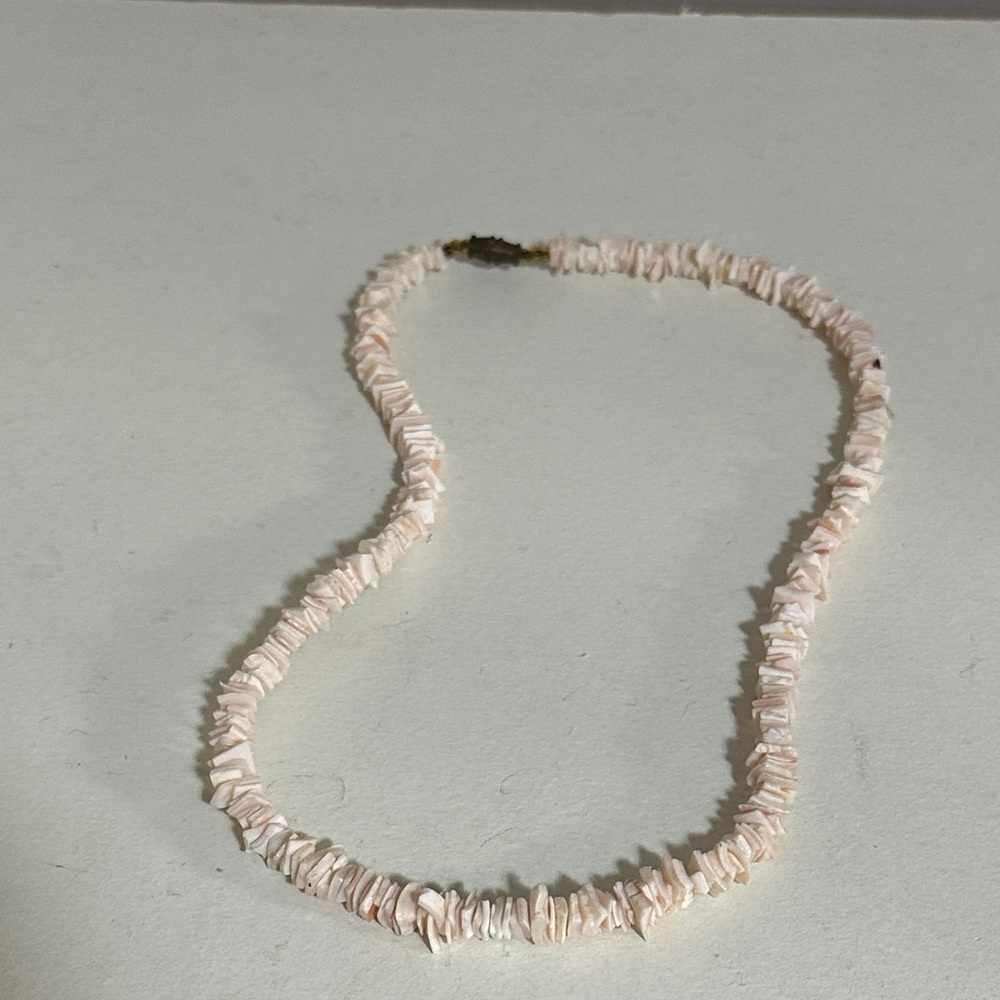Light Pink Shell beaded Necklace